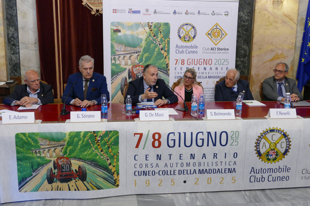 Conferenza-Stampa_Cuneo-Colle-della-MAddalena-01-2048x1365.jpg - {Conferenza-Stampa_Cuneo-Colle-della-MAddalena-01-2048x1365.jpg} - [100258]