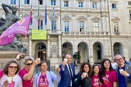 MammeArcobalenoTorino.jpeg - {MammeArcobalenoTorino.jpeg} - [100290]