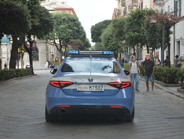 volante corso italia.jpg - {volante corso italia.jpg} - [101395]