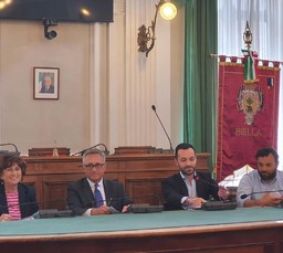 1.jpg - {1.jpg} - [101716]