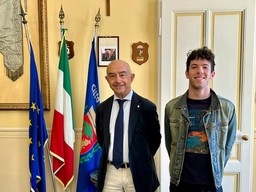 matteo papa.jpg - {matteo papa.jpg} - [102261]