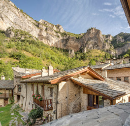 Foto Un premio per raccontare la montagna promosso da Uncem.jpg - {Foto Un premio per raccontare la montagna promosso da Uncem.jpg} - [102710]