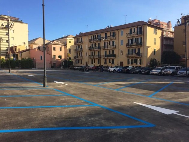 Parcheggio Alassio (1).jpg - {Parcheggio Alassio (1).jpg} - [102910]