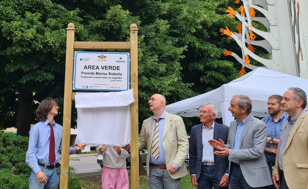 intitolazione-area-verde-marisa-robella-2.jpg - {intitolazione-area-verde-marisa-robella-2.jpg} - [103222]