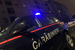 carabinieri_notte_1_us.jpg - {carabinieri_notte_1_us.jpg} - [103438]
