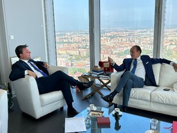 Incontro Gay Tajani Cirio.JPG - {Incontro Gay Tajani Cirio.JPG} - [10387]
