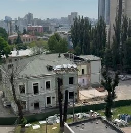 Foto struttura bombardata in Ucraina.jpg - {Foto struttura bombardata in Ucraina.jpg} - [104134]