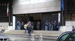 tribunale di genova.jpg - {tribunale di genova.jpg} - [105120]