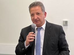Domenico Amoruso Segretario Generale Cisl Scuola Piemonte Orientale.jpeg - {Domenico Amoruso Segretario Generale Cisl Scuola Piemonte Orientale.jpeg} - [10531]