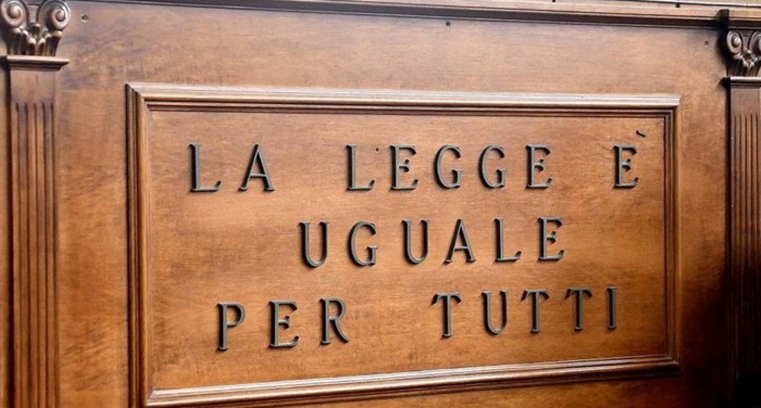 LeggeUgualePerTutti.jpg - {LeggeUgualePerTutti.jpg} - [106353]