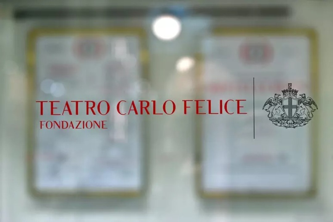 teatro carlo felice.jpg - {teatro carlo felice.jpg} - [106393]