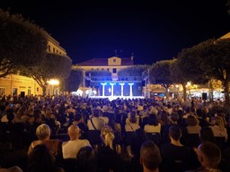 Teatro Moretti Off standard 2.jpeg - {Teatro Moretti Off standard 2.jpeg} - [106881]