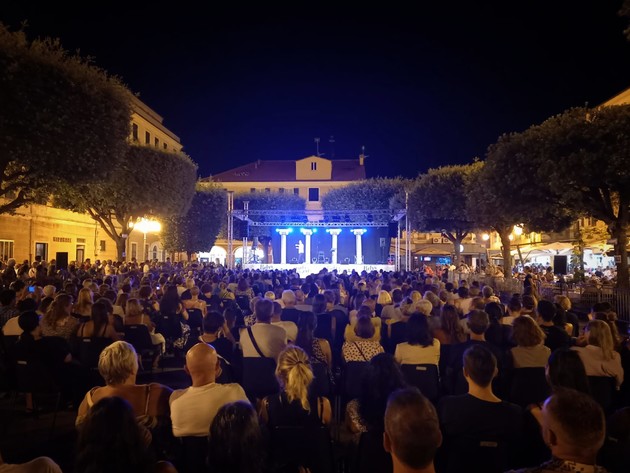 Teatro Moretti Off standard 2.jpeg - {Teatro Moretti Off standard 2.jpeg} - [106881]