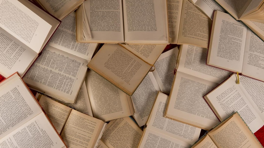 554445-94f5fh-iStock-libri.jpg - {554445-94f5fh-iStock-libri.jpg} - [107082]