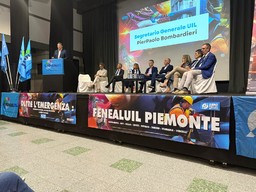 Foto evento Feneal Oltre emergenza 18giu25 (2).jpg - {Foto evento Feneal Oltre emergenza 18giu25 (2).jpg} - [107451]