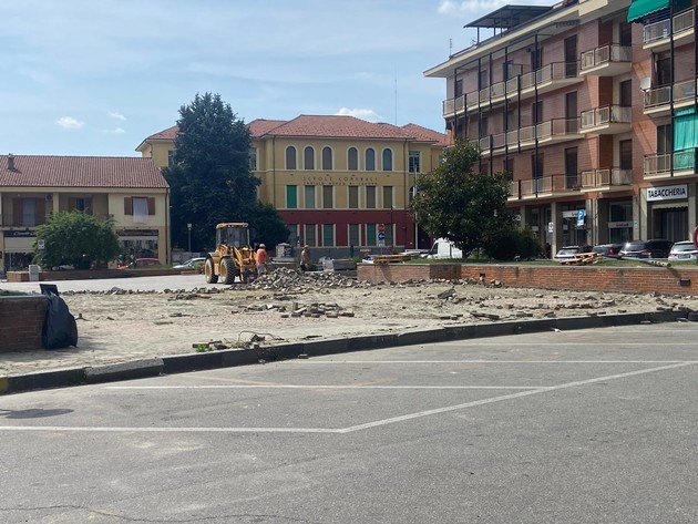Foto lavori Santena.jpeg - {Foto lavori Santena.jpeg} - [107467]