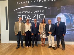 2025-06-20_Ferro_Festival_Spazio.jpg - {2025-06-20_Ferro_Festival_Spazio.jpg} - [108083]