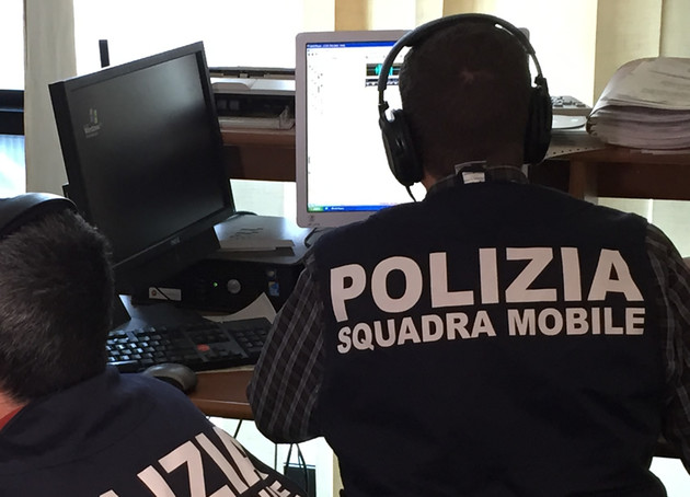 polizia-squadra-mobile.jpg - {polizia-squadra-mobile.jpg} - [108259]