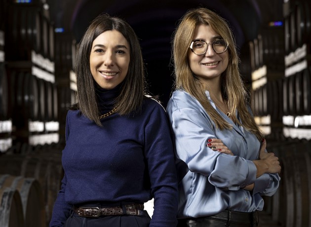 Distillerie Berta - Annacarla e Giulia Berta.jpg - {Distillerie Berta - Annacarla e Giulia Berta.jpg} - [108563]