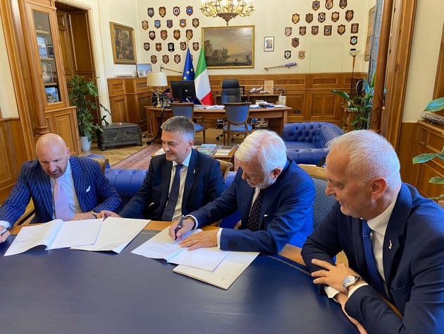 firma anas limone al mit.jpeg - {firma anas limone al mit.jpeg} - [109372]