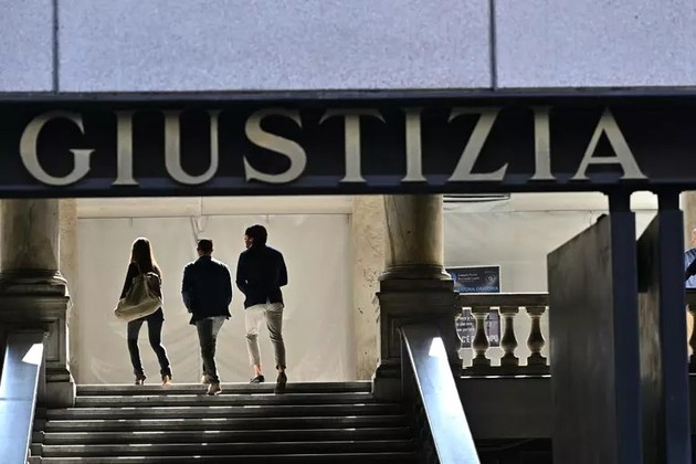 tribunale genova.jpg - {tribunale genova.jpg} - [109908]
