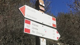 RiaperturaSentieroExilles.jpg - {RiaperturaSentieroExilles.jpg} - [110429]