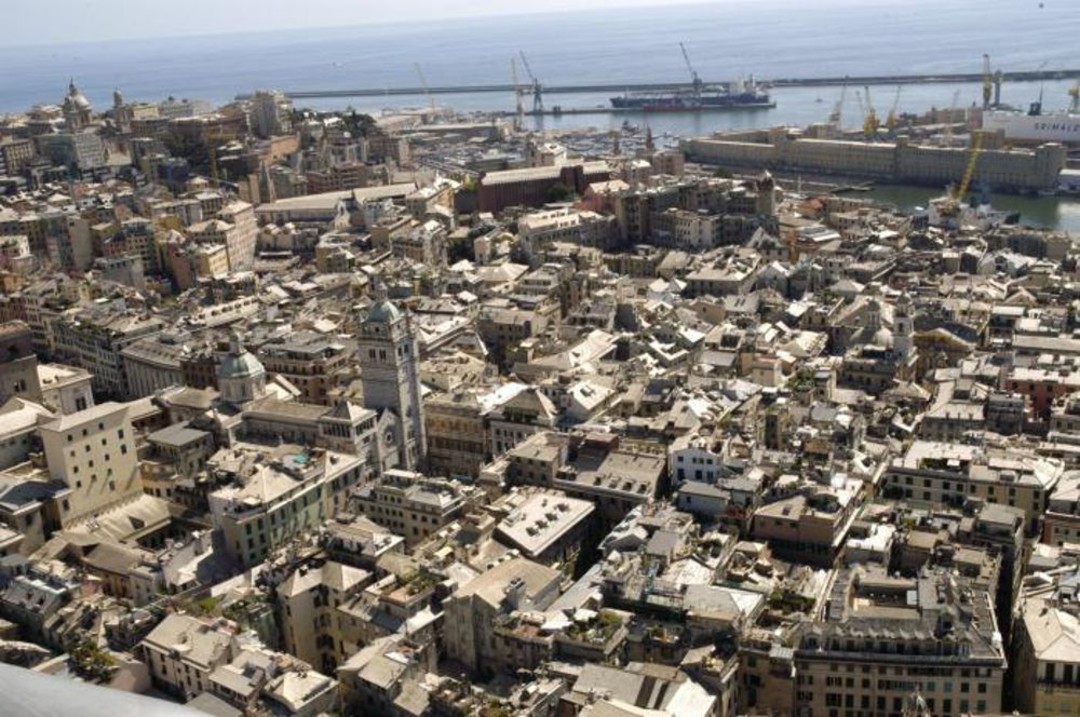 genova-centro-storico-2.jpg - {genova-centro-storico-2.jpg} - [110582]