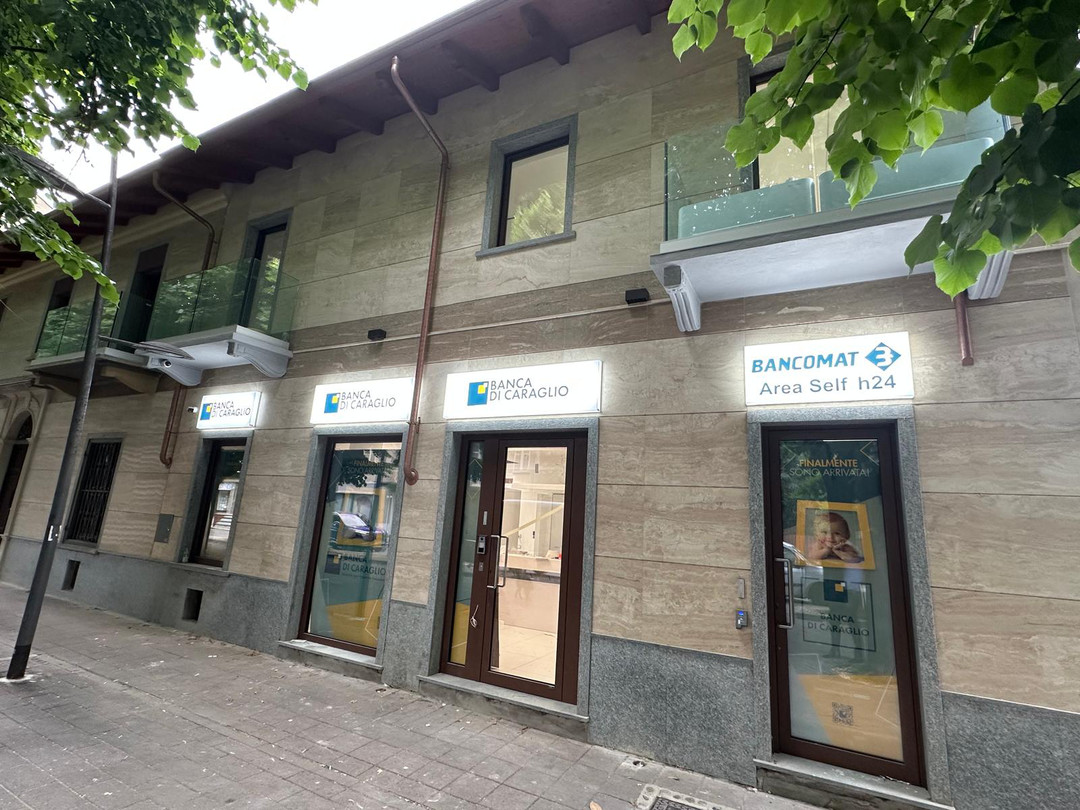 BancaCaraglio_Filiale_Grugliasco.jpg - {BancaCaraglio_Filiale_Grugliasco.jpg} - [110742]
