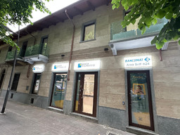 BancaCaraglio_Filiale_Grugliasco.jpg - {BancaCaraglio_Filiale_Grugliasco.jpg} - [110742]