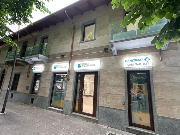 BancaCaraglio_Filiale_Grugliasco.jpg - {BancaCaraglio_Filiale_Grugliasco.jpg} - [110742]