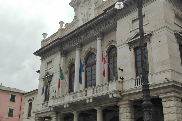 comune_savona.jpg - {comune_savona.jpg} - [111687]