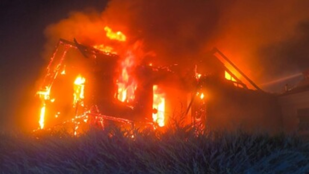 Incendio Cherasco.jpg - {Incendio Cherasco.jpg} - [111871]