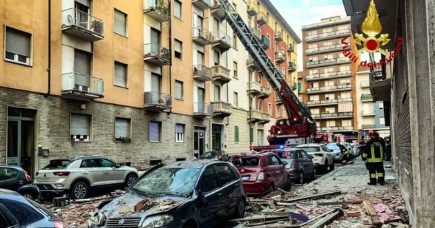EsplosioneTorino.jpg - {EsplosioneTorino.jpg} - [112559]