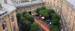 Escp Business School l'International .jpg - {Escp Business School l'International .jpg} - [112640]