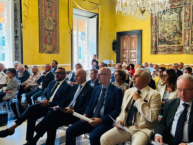 0710 intesa lavoro foto 4.jfif - {0710 intesa lavoro foto 4.jfif} - [113473]
