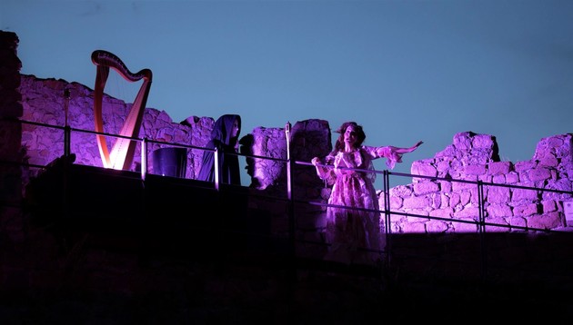 Opera al Castello.jpg - {Opera al Castello.jpg} - [114114]