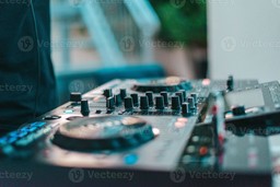 discoteca.jpg - {discoteca.jpg} - [11483]