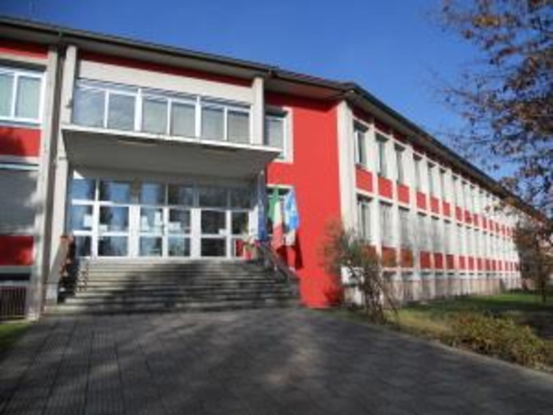 1.jpg - {1.jpg} - [116214]