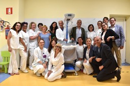Donazione in Neonatologia.JPG - {Donazione in Neonatologia.JPG} - [119326]