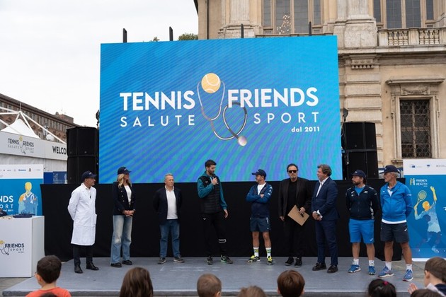 SaluteFriendsTorino.jpg - {SaluteFriendsTorino.jpg} - [120311]