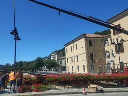 0.jpg - {0.jpg} - [120847]