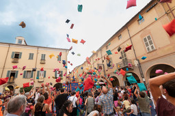 mirabilia foto.jpg - {mirabilia foto.jpg} - [12155]
