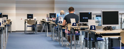 AuleStudio.jpg - {AuleStudio.jpg} - [121720]