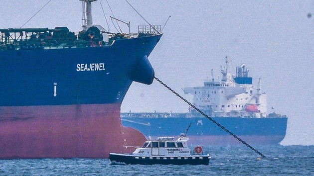 seajewel-906954.large.jpg - {seajewel-906954.large.jpg} - [122396]