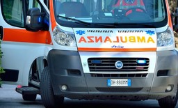 ambulanza.jpg - {ambulanza.jpg} - [12267]