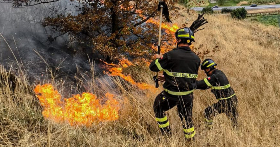 IncendioCaprie.jpg - {IncendioCaprie.jpg} - [122849]