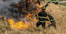 IncendioCaprie.jpg - {IncendioCaprie.jpg} - [122849]