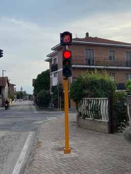 Semafori_Santena.jpeg - {Semafori_Santena.jpeg} - [123210]