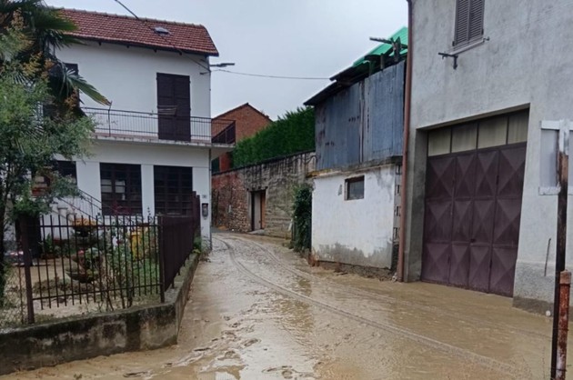 foto maltempo pioggia.jpg - {foto maltempo pioggia.jpg} - [123770]