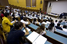 AulaMedicina.jpg - {AulaMedicina.jpg} - [124202]